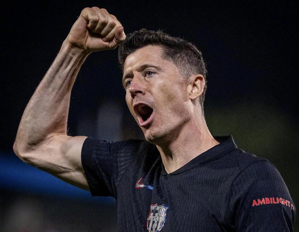 lol投注-包含巴塞罗那球员梅开二度，完成帽子戏法的词条